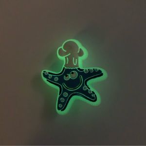 5/$10 Luminous starfish crocs charm